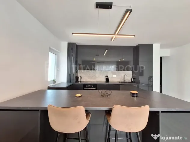 Apartament de lux, parcare inclusa - Brasov (Brasov)