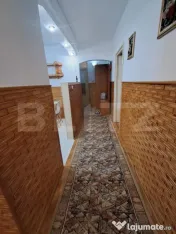 Apartament cu 3 camere pe Str. Transilvaniei, 70 mp utili, 2 