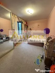 APARTAMENT 3 CAMERE DE VANZAR 1 DECEMBRIE 1918 Negociabil! 