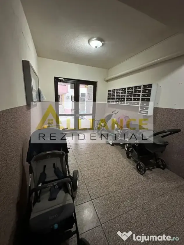 APARTAMENT 3 CAMERE DE VANZAR 1 DECEMBRIE 1918 Negociabil! - Bucuresti (Bucuresti-Ilfov)