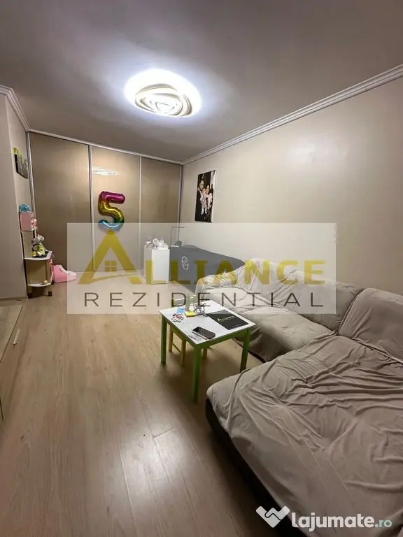 APARTAMENT 3 CAMERE DE VANZAR 1 DECEMBRIE 1918 Negociabil! - Bucuresti (Bucuresti-Ilfov)