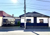 Casa 4 camere,curte si gradina 700 mp,Sebes 
