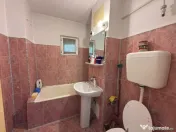 Apartament cu 3 camere de inchiriat - zona Republicii