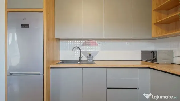 Apartament 2 camere de vânzare | Parcare și boxă | Zona Tractorul - Brasov (Brasov)