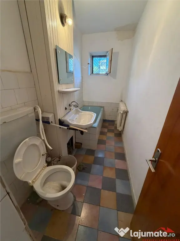 Apartament 3 camere, etaj 1, zona Centrala (fosta Autogara) - Focsani (Vrancea)