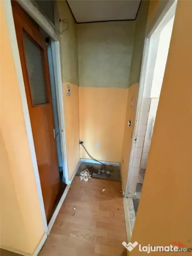 Apartament 3 camere, etaj 1, zona Centrala (fosta Autogara) - Focsani (Vrancea)