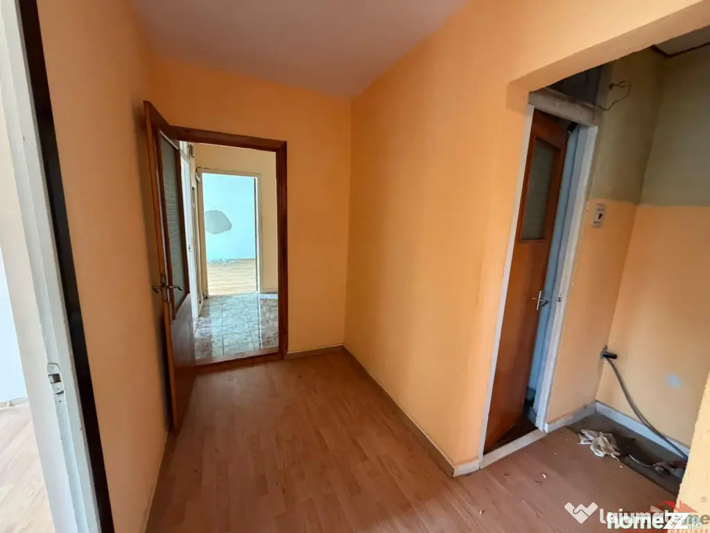 Apartament 3 camere, etaj 1, zona Centrala (fosta Autogara) - Focsani (Vrancea)