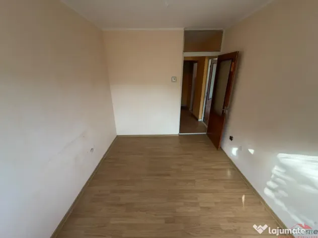 Apartament 3 camere, etaj 1, zona Centrala (fosta Autogara) - Focsani (Vrancea)