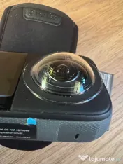 Insta360 X3 cu 2 baterii originale și husă