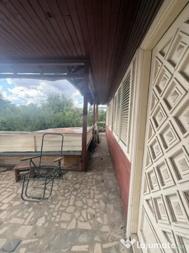 Casă P+1, 300 mp spații locuințe, 441 mp spațiu producț - Baicoi (Prahova)
