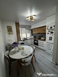 Apartament 3 camere-zona Tudor Vladimirescu
