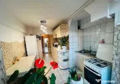 De inchiriat/Apartament luminos si spatios/Tractorul 