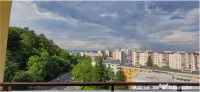 Apartament 3 camere cu parcare Judetean 