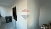 Apartament 4 camere de închiriat zonă centrală 