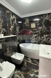 Apartament 4 camere de închiriat zonă centrală 