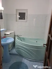 Oferim spre închiriere apartament 2 camere în Curtea de Arges Ivancea 