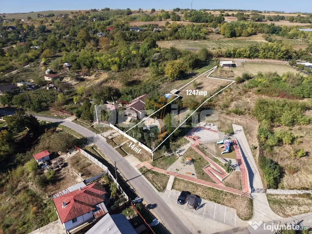 Teren de 1.247 mp cu priveliște spre Iași – liniște aproape de oraș - Iasi (Iasi)