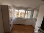 Apartament 2 camere decomandat zona Florilor