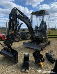 Mini excavator Kubota engine YCW-18T  (5 accesorii) 
