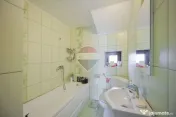 De vânzare casă - duplex cu 4 camere, panouri fotovoltaice -Sântandrei