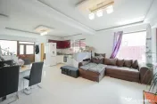 De vânzare casă - duplex cu 4 camere, panouri fotovoltaice -Sântandrei