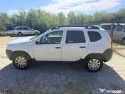 Dacia Duster carte service 