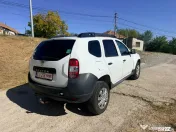 Dacia Duster carte service 
