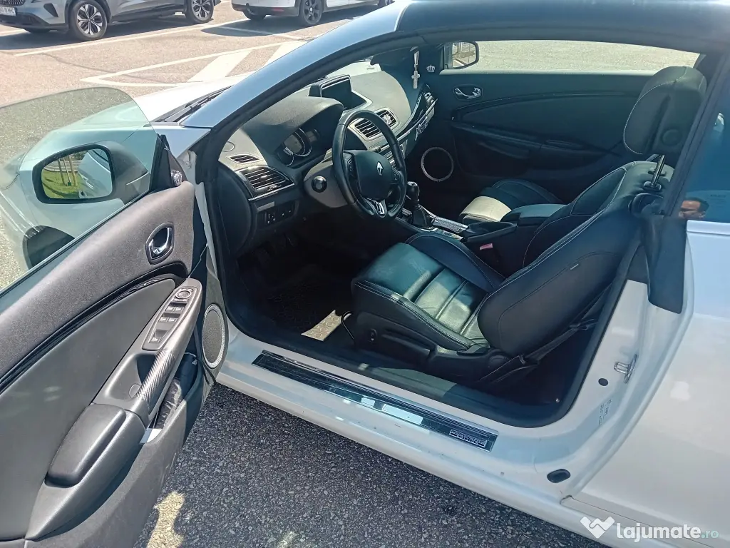 Renault Megane 3 Cabrio Extra Full clima+piele (cu taxe la nivel de Dacia Logan)