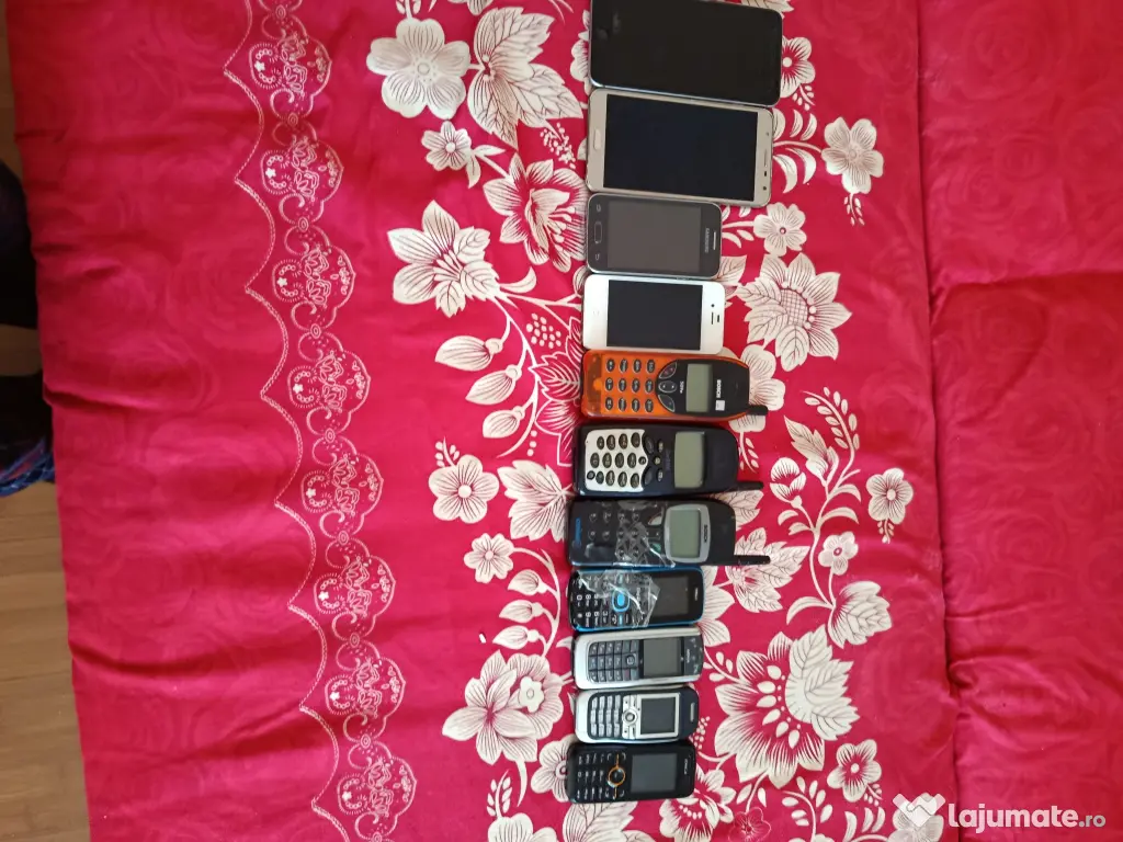 Vând telefoane pt.piese schimb
