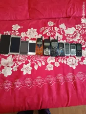 Vând telefoane pt. piese schimb
