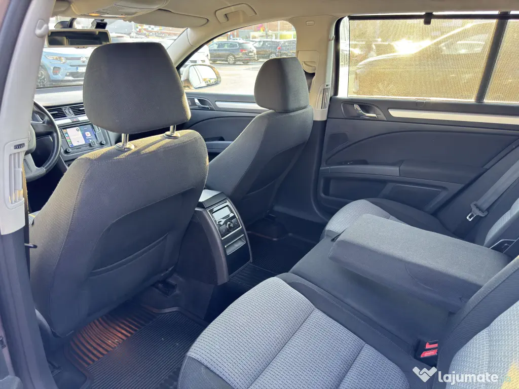 SKODA Superb 2011 — imagine 18