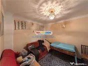 Orasti casa batraneasca, teren 1400 mp deschidere 28 ml,toat 