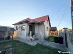 Casa recent renovata, mobilata si utilata, Ploscos