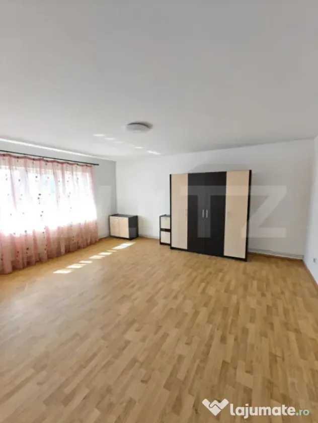 Casa spatioasa de inchiriat | Ideala pentru sediu de firma, - Pitesti (Arges)