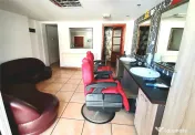 Spatiu comercial salon de infrumusetare mobilat- Traian