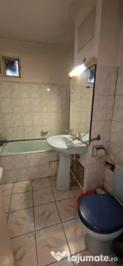 Apartament 3 camere decomandat, 2 bai, 75 mp total - Brazda 