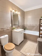 Apartament modern cu 2 camere, 68 mp, etaj intermediar, zona 