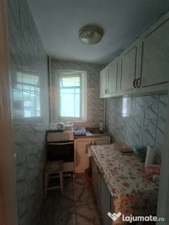 Colegiul energetic strada Podul Giurgiului 3 camere etaj 3/10 - Bucuresti (Bucuresti-Ilfov)