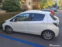 Toyota iaris hibrid, cutie automata 