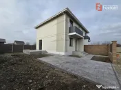 Duplex cu 4 camere de vanzare in Utvin 