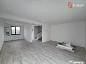 Duplex cu 4 camere de vanzare in Utvin 