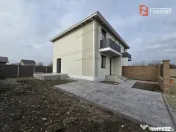 Duplex cu 4 camere de vanzare in Utvin 