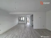 Duplex cu 4 camere de vanzare in Utvin 