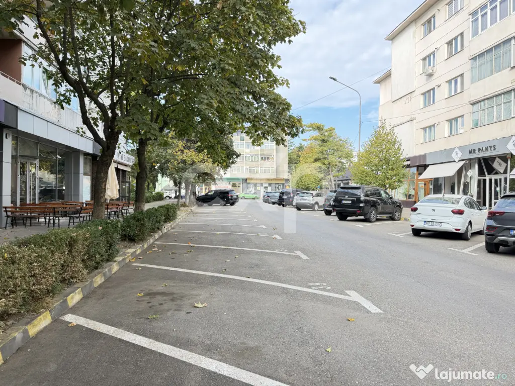 Spațiu comercial de închiriat 72 mp, Cal Mărășești, Ul - Bacau (Bacau)