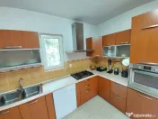 Vilă 385.9 mp | Rezidențial sau Sediu Companie | Teren 2.4