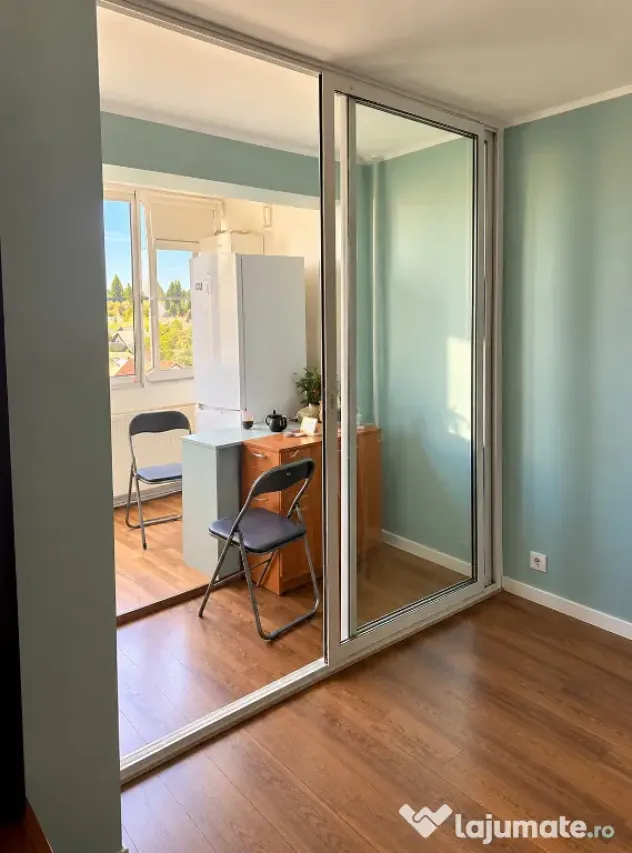 Garsoniera spatioasa, etaj 4/9, mobilata, utilata, zona Astra! - Brasov (Brasov)
