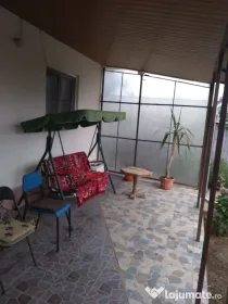 Casă de vânzare