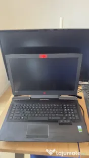HP Omen 17, i7 2.20 GHz, GeForce GTX 1070 8GB, 12GB RAM, SSD + HDD