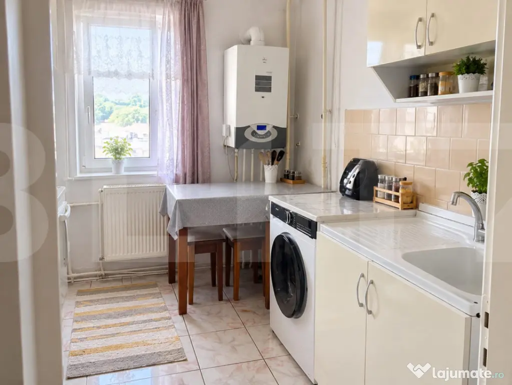 Apartament 2 camere decomandat, 43,76 mp, Bulevardul Victori - Dorohoi (Botosani)