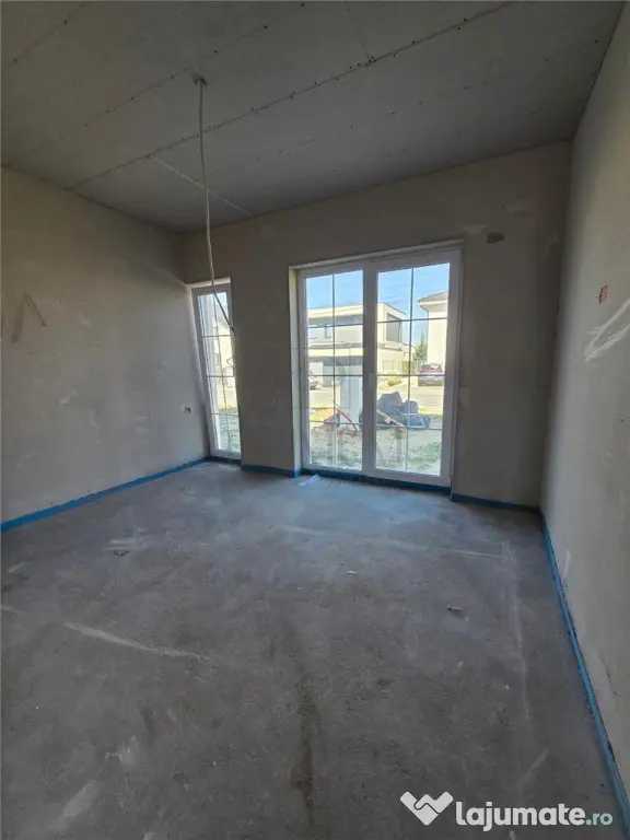 Duplex in zona foarte buna - personalizare interioara - Mosnita Noua (Timis)